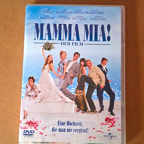 Universal mamma mia - universal, mia!